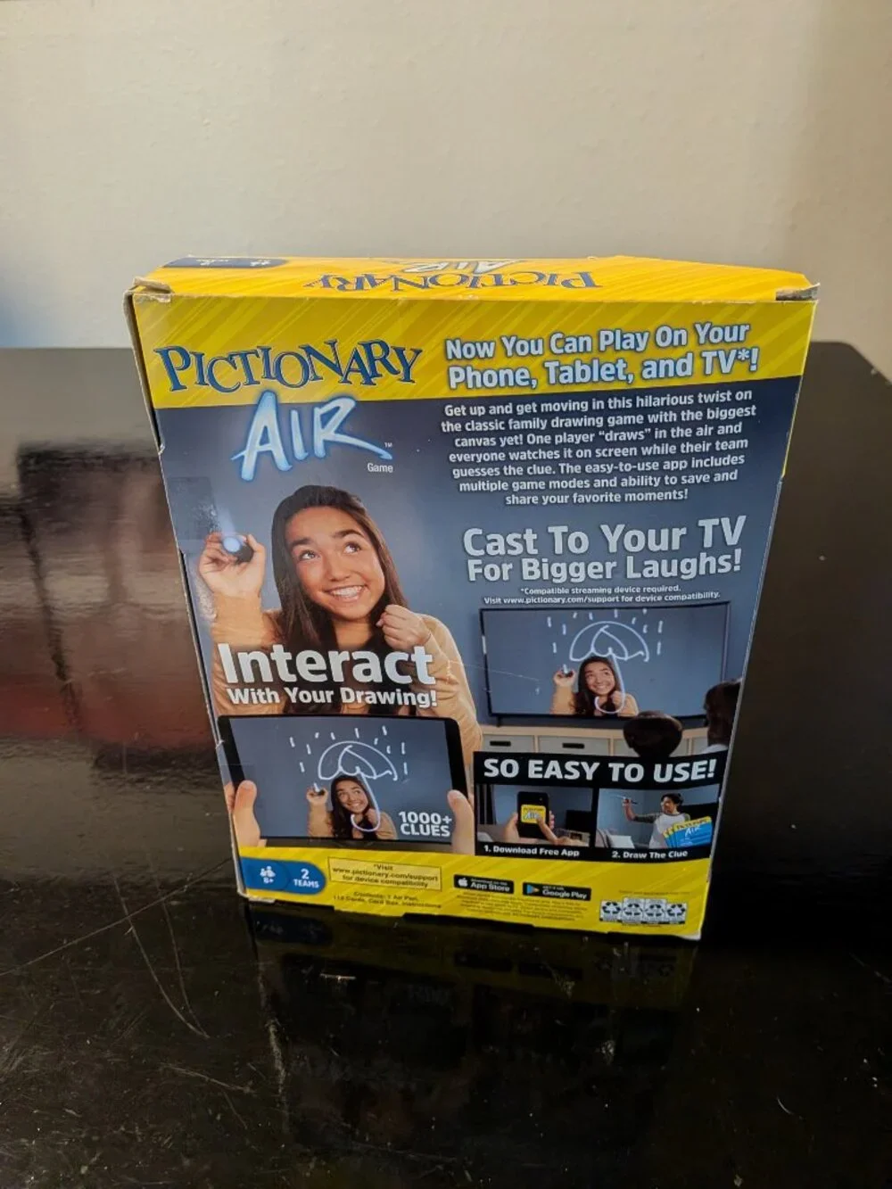 Mattel Pictionary Air GGC71 Interactive Drawing Family Game w Air Pen 2019